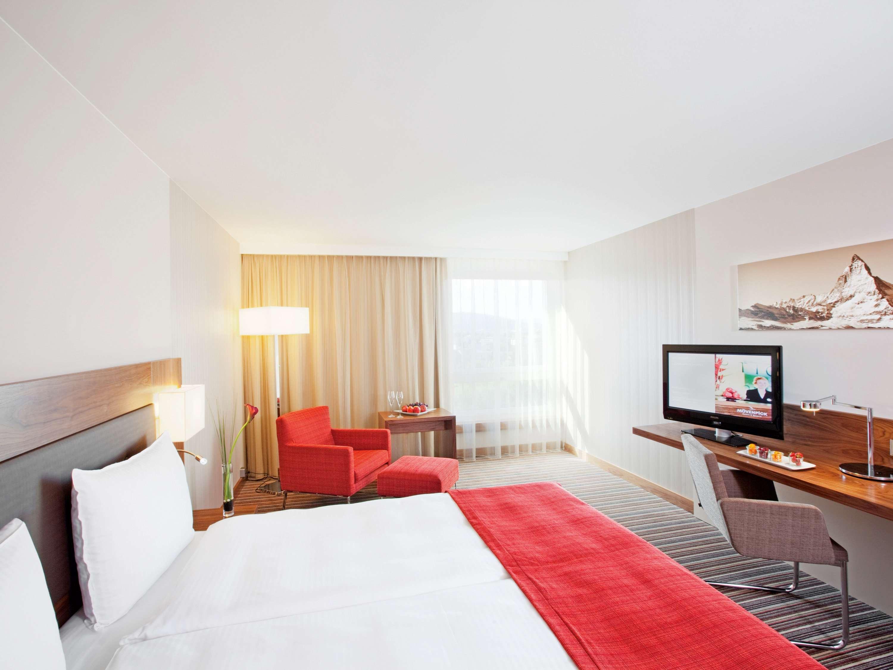 Hotel Mövenpick Zürich-airport 4*
