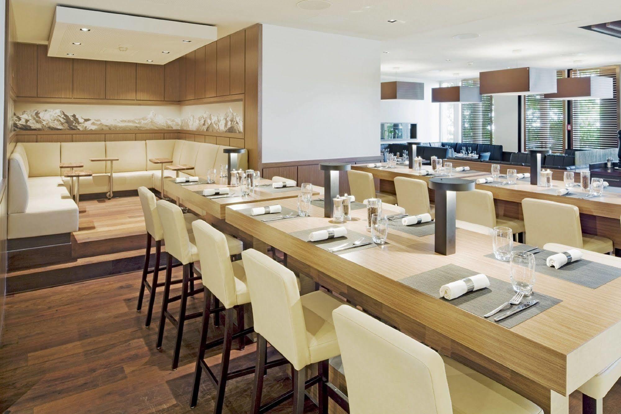 Mövenpick Zürich-airport Hotel 4*